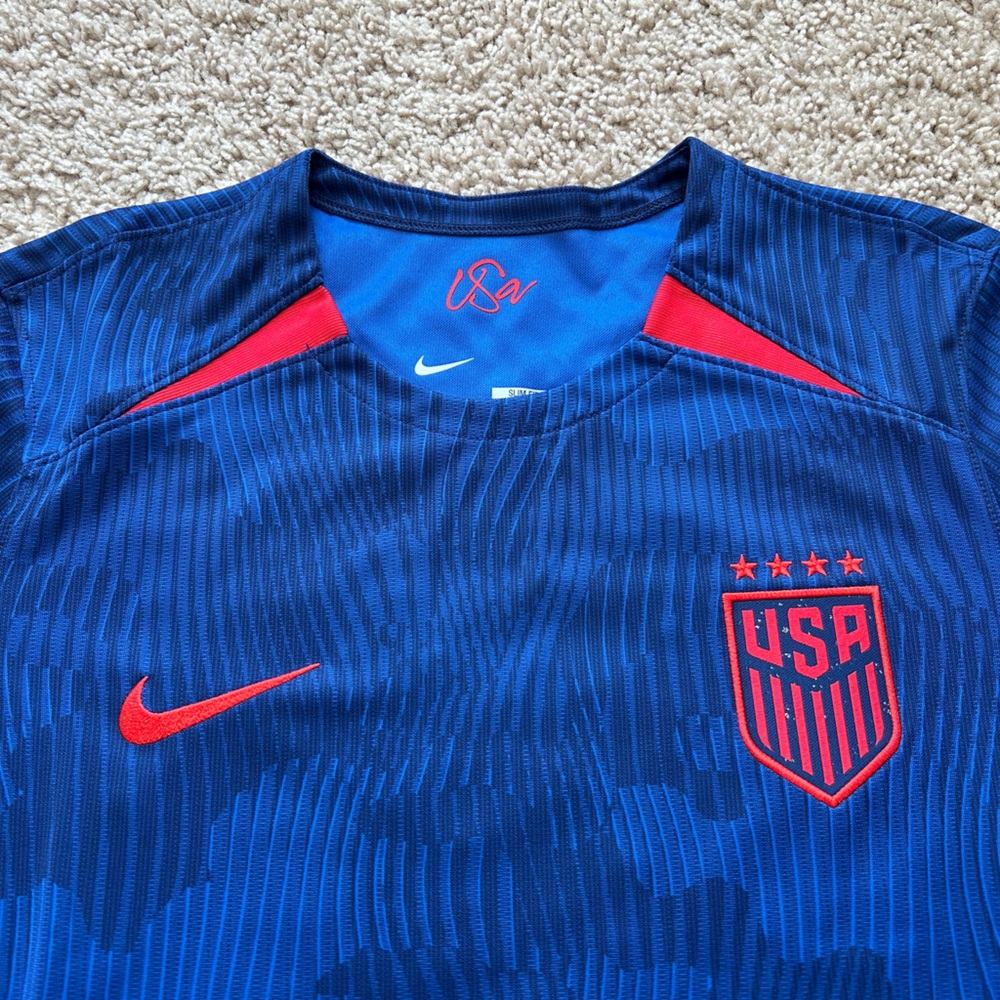 NEW Nike USA soccer jersey women M Blue - Picture 2 of 6